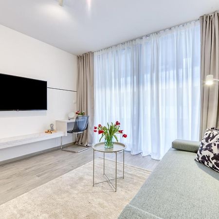 Hica Apartments La Linea Studio Apt With Balcony ドゥブロブニク エクステリア 写真